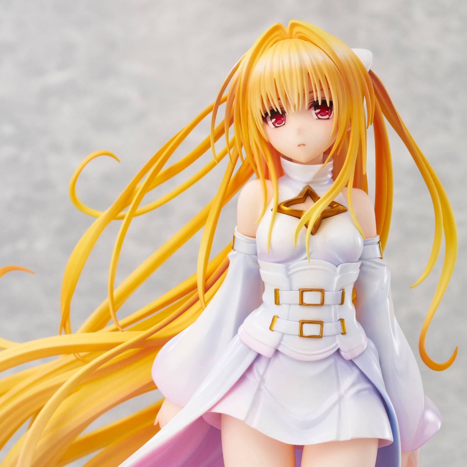 Descubre el apasionante mundo de Figura To Love-Ru Darkness Golden Darkness White.