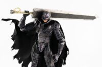 Descubre el apasionante mundo de Figura Berserk Guts Berserker Armor.