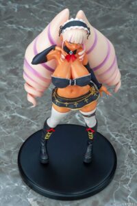 Descubre el apasionante mundo de Figura Hentai Deep Web Underground Tanned.