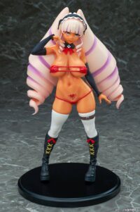 Descubre el apasionante mundo de Figura Hentai Deep Web Underground Tanned.