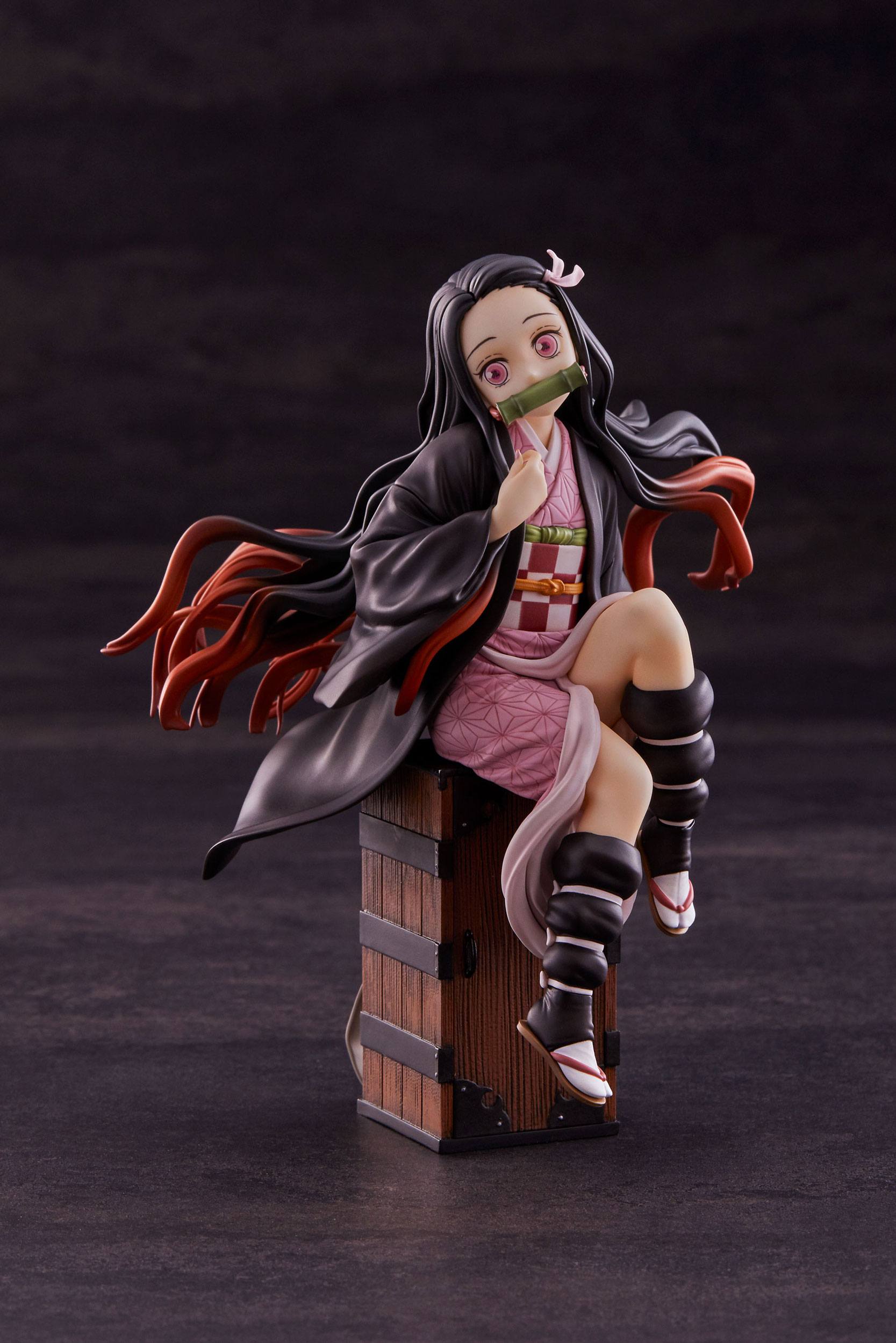 Descubre el apasionante mundo de Estatua Kimetsu no Yaiba Nezuko Kamado.