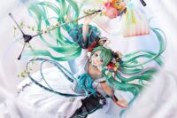 Descubre el apasionante mundo de Figura Hatsune Miku Memorial Dress.