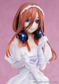 Descubre el apasionante mundo de Figura Miku Nakano The Quintessential Quintuplets.