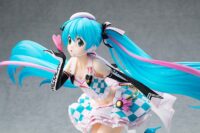 Descubre el apasionante mundo de Figura Racing Miku 2019 Side Key Visual.