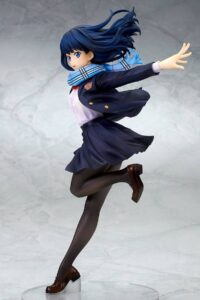 Descubre el apasionante mundo de Figura Rikka Takarada School Uniform.