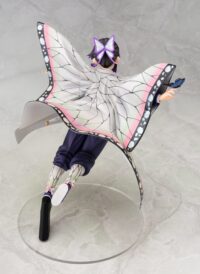 Descubre el apasionante mundo de Estatua Shinobu Kocho Demon Slayer 22cm.