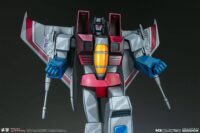 Descubre el apasionante mundo de Estatua Transformers Museum Scale Starscream G1 67 cm.
