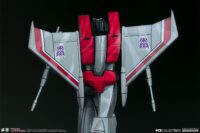 Descubre el apasionante mundo de Estatua Transformers Museum Scale Starscream G1 67 cm.