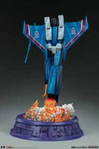 Descubre el apasionante mundo de Estatua Transformers Museum Scale Thundercracker G1 67 cm.