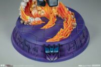 Descubre el apasionante mundo de Estatua Transformers Museum Scale Thundercracker G1 67 cm.