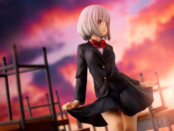 Descubre el apasionante mundo de Figura Akane Shinjo School Uniform.