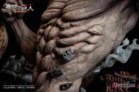 Descubre el apasionante mundo de Estatua Elite Exclusive Eren vs Armored Titan.