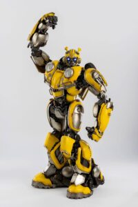 Descubre el apasionante mundo de Figura Bumblebee Premium Scale Bumblebee 35 cm.