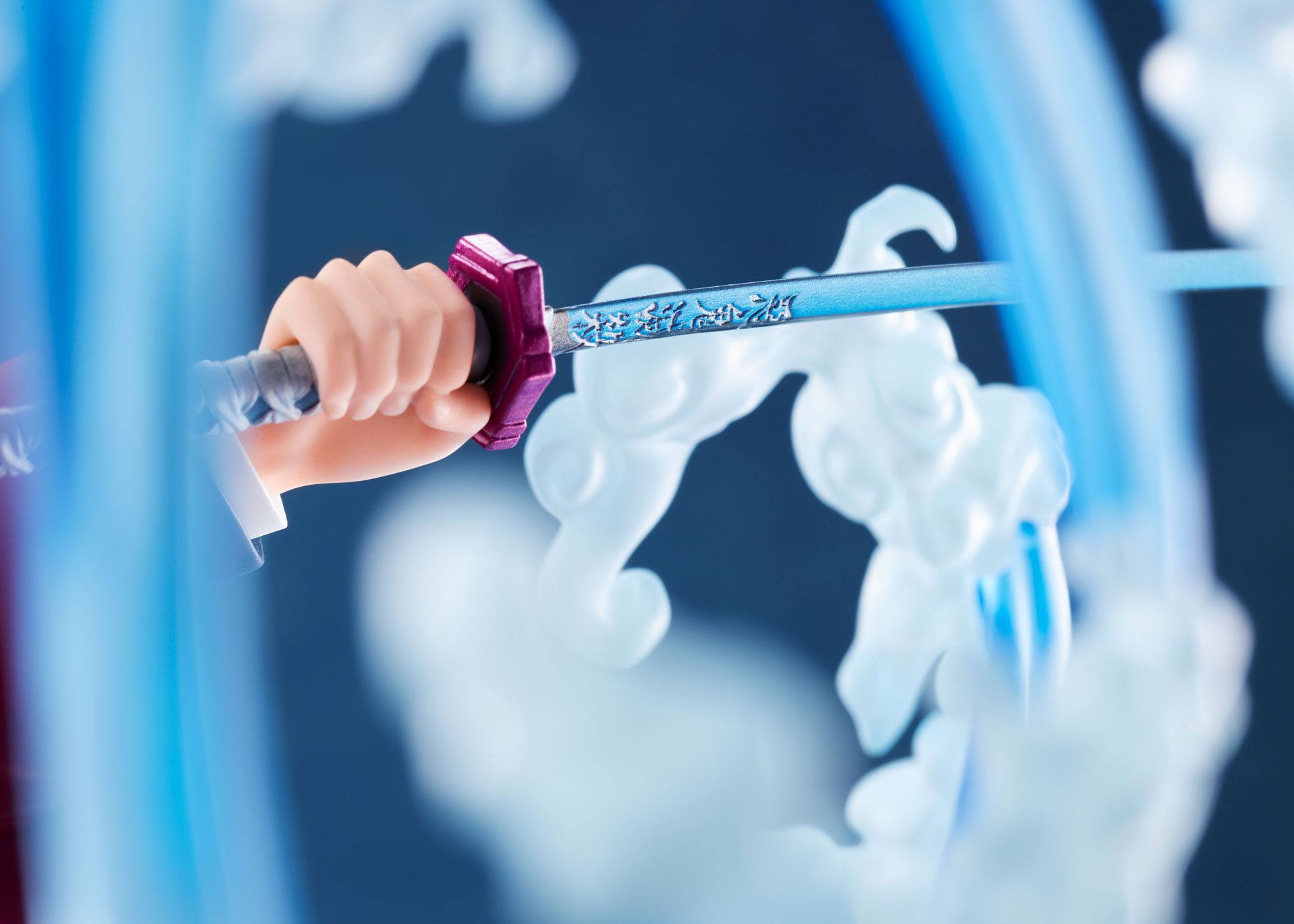 Descubre el apasionante mundo de Estatua Kimetsu no Yaiba Giyu Tomioka.