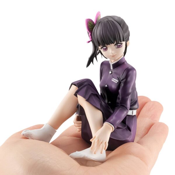 Descubre el apasionante mundo de Estatua Demon Slayer Kanao Tsuyuri.