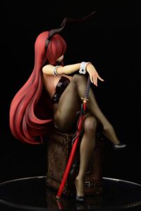 Descubre el apasionante mundo de Estatua Erza Scarlet Bunny Girl 20cm.