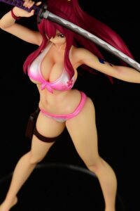 Descubre el apasionante mundo de Estatua Erza Scarlet Swimwear Sakura.