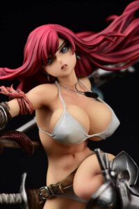 Descubre el apasionante mundo de Estatua Erza Scarlet the Knight.