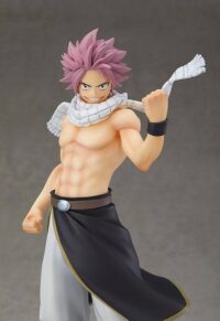Descubre el apasionante mundo de Estatua Fairy Tail Natsu Dragneel 17cm.