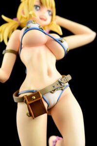 Descubre el apasionante mundo de Estatua Lucy Heartfilia Swimwear Gravure Style.