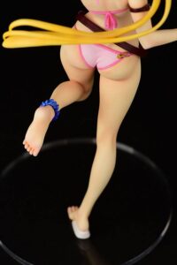 Descubre el apasionante mundo de Estatua Lucy Heartfilia Swimwear Side Tail.