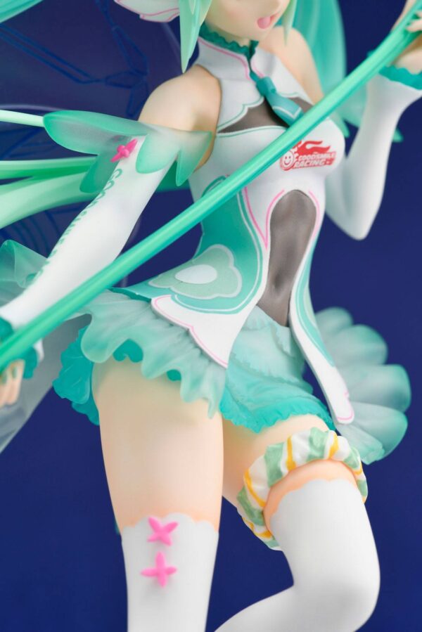 Descubre el apasionante mundo de Figura Hatsune Miku GT Project Racing Miku 2017.
