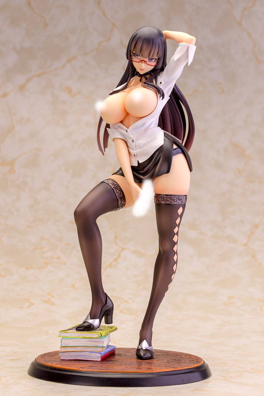 Descubre el apasionante mundo de Figura Hentai Ayame Illustration 29 cm.