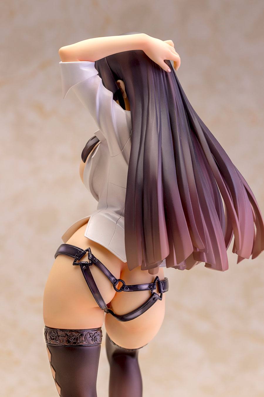 Descubre el apasionante mundo de Figura Hentai Ayame Illustration 29 cm.