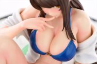 Descubre el apasionante mundo de Figura Hentai Comic Girl Hina Nanami 14 cm.