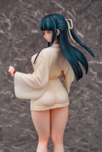 Descubre el apasionante mundo de Figura Hentai Iya na Kao Miko-san Iori Izumo 27 cm.