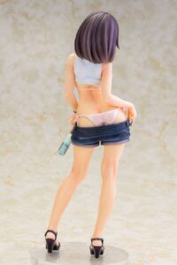Descubre el apasionante mundo de Figura Hentai Kekemotsu Toshiue Kanojo 27 cm.