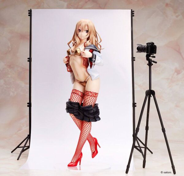 Descubre el apasionante mundo de Figura Hentai Saitom Natsumi 24 cm.