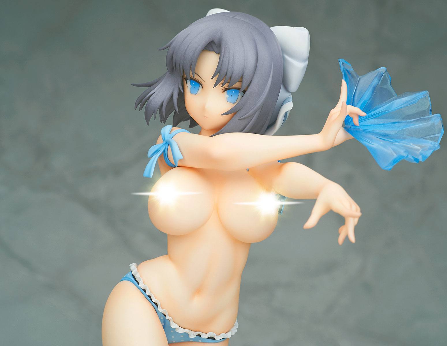 Descubre el apasionante mundo de Figura Hentai Senran Kagura Yumi Swimsuit 27 cm.