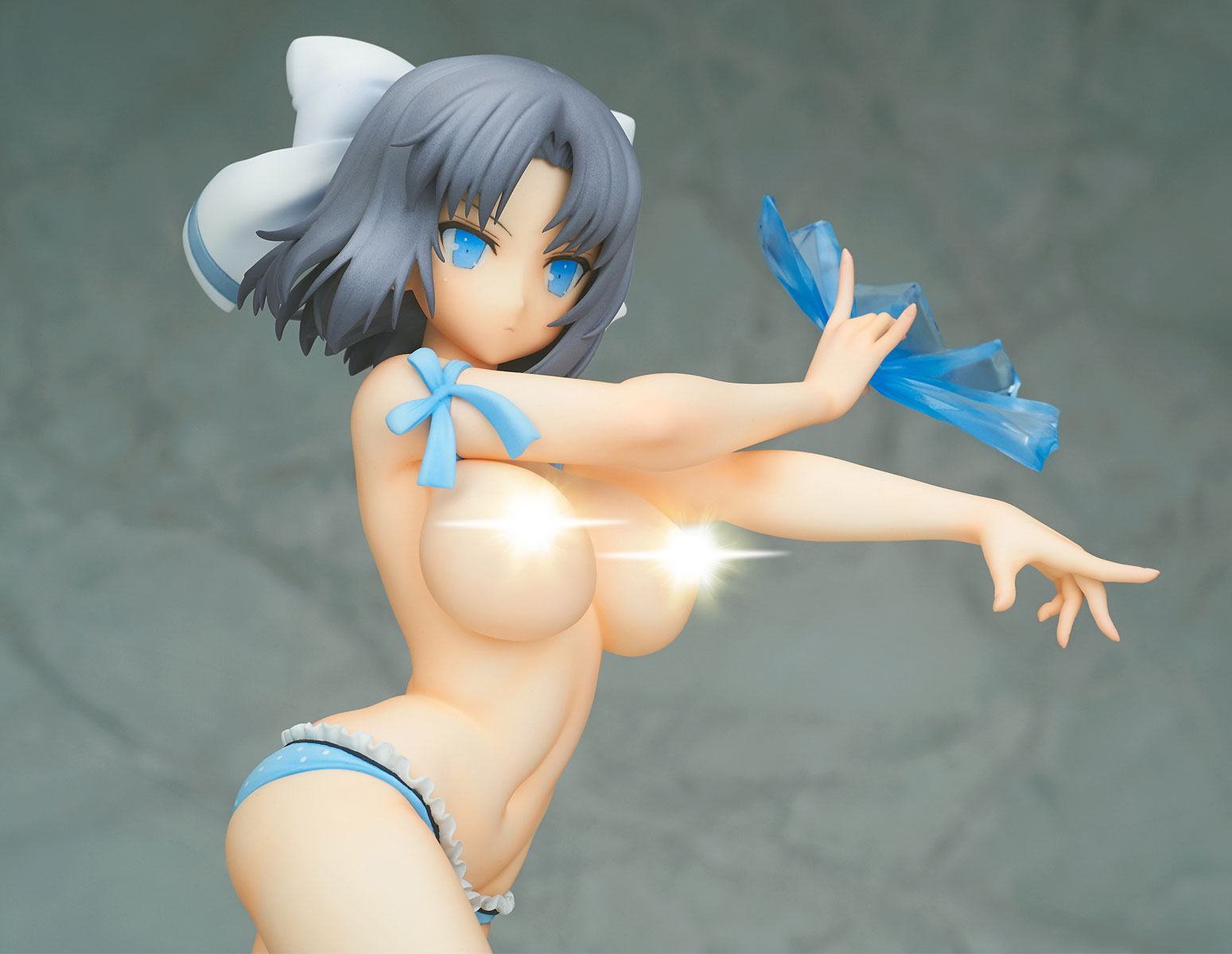 Descubre el apasionante mundo de Figura Hentai Senran Kagura Yumi Swimsuit 27 cm.