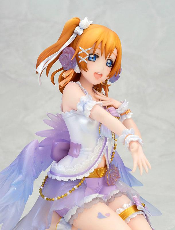 Descubre el apasionante mundo de Figura Honoka Kosaka Love Live!.