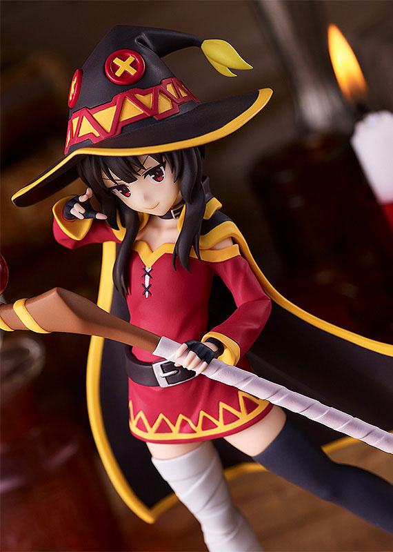 Descubre el apasionante mundo de Figura KonoSuba Legend of Crimson Megumin.