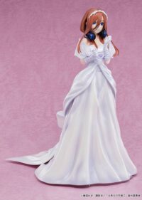 Descubre el apasionante mundo de Figura Miku Nakano The Quintessential Quintuplets.