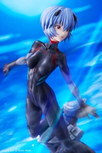 Descubre el apasionante mundo de Estatua You Can Not Redo Ayanami.