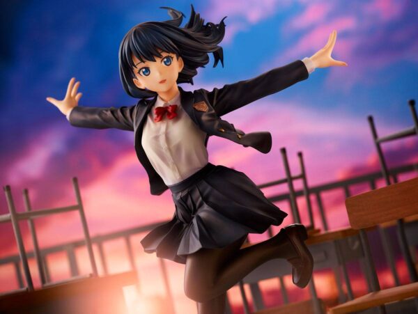 Descubre el apasionante mundo de Figura Rikka Takarada School Uniform.