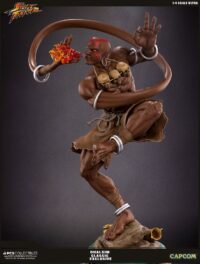 Descubre el apasionante mundo de Figura Street Fighter V Ultra Dhalsim.