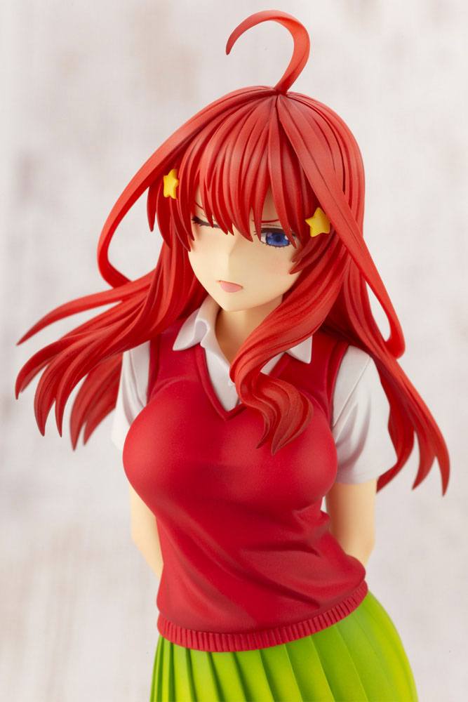 Descubre el apasionante mundo de Figura The Quintessential Quintuplets Itsuki.