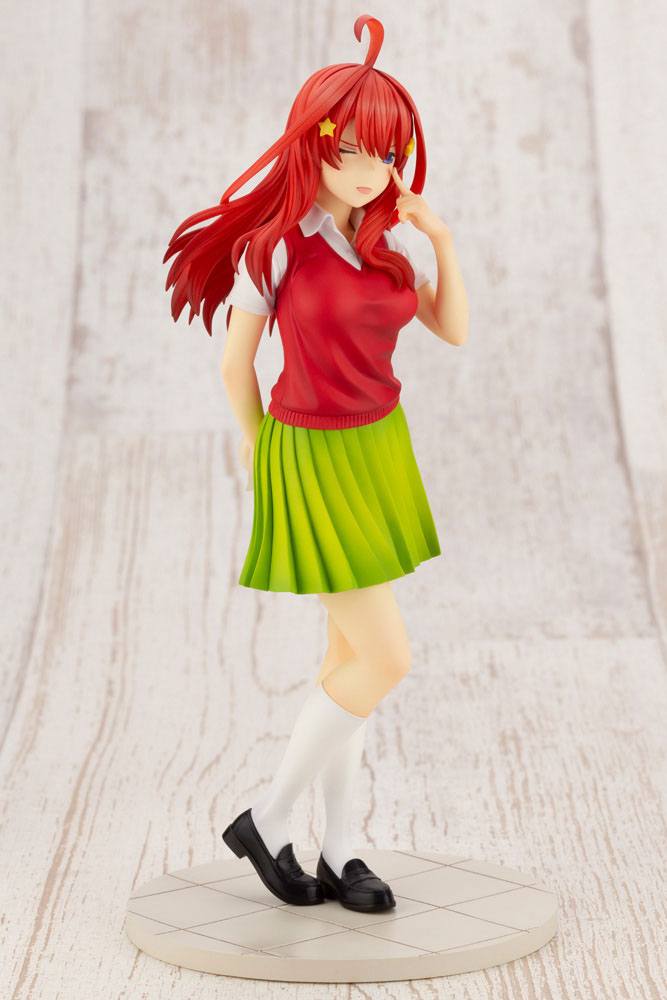 Descubre el apasionante mundo de Figura The Quintessential Quintuplets Itsuki.