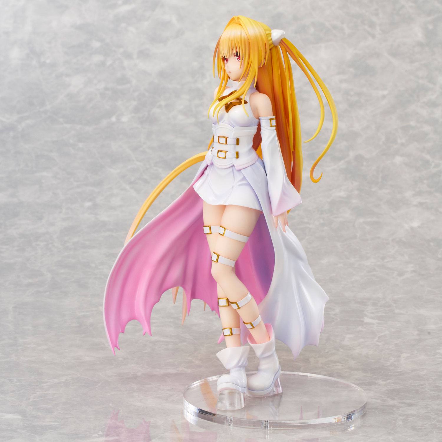 Descubre el apasionante mundo de Figura To Love-Ru Darkness Golden Darkness White.