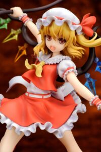 Descubre el apasionante mundo de Figura Touhou Project Flandre Scarlet.