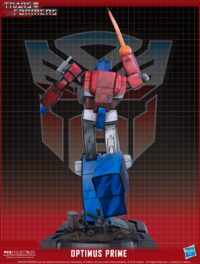 Descubre el apasionante mundo de Figura Transformers Classic Scale Optimus Prime 27 cm.