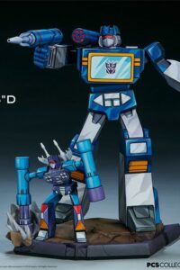 Descubre el apasionante mundo de Figura Transformers Classic Scale Soundwave 24 cm.