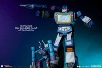 Descubre el apasionante mundo de Figura Transformers Classic Scale Soundwave 24 cm.