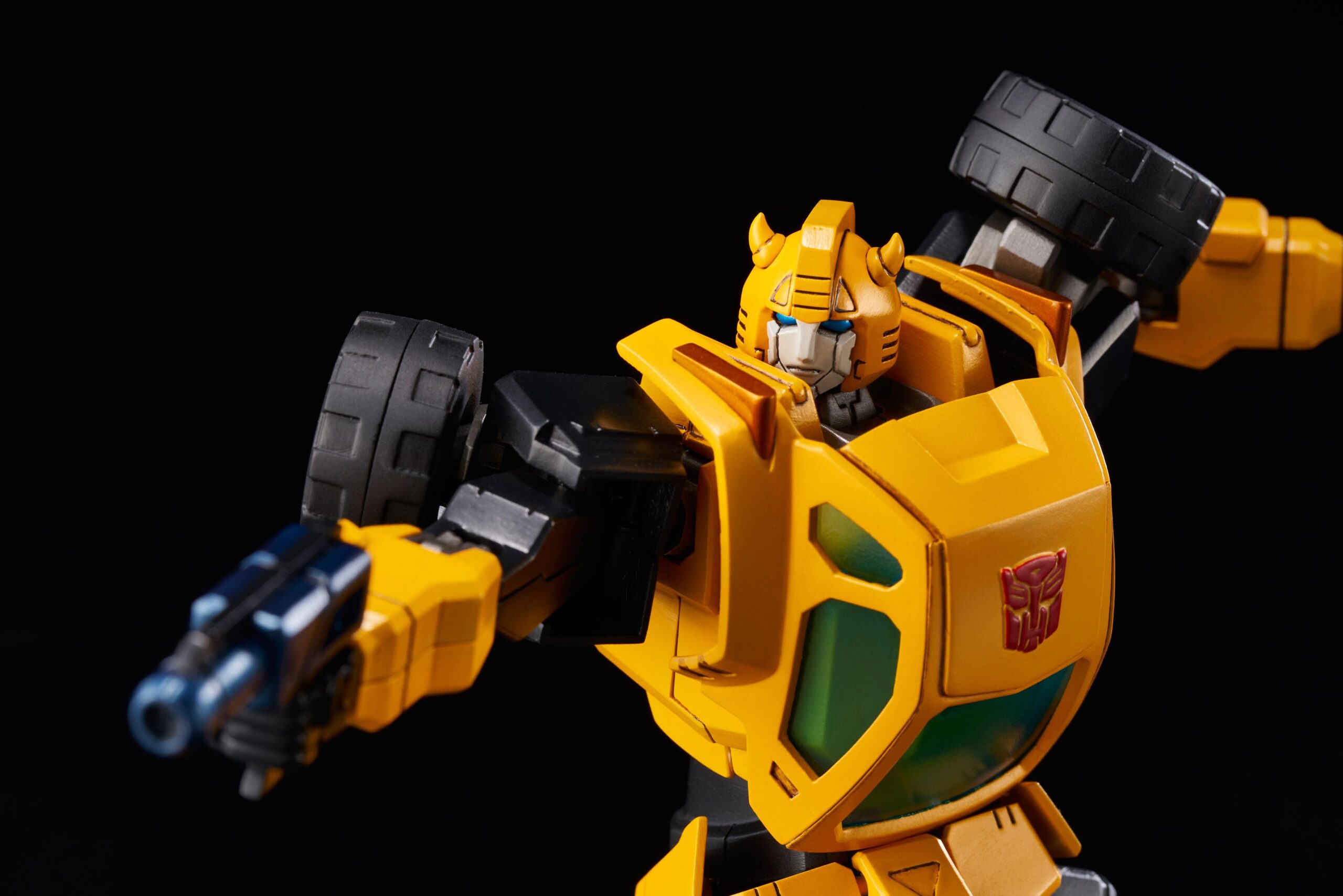 Descubre el apasionante mundo de Figura Transformers Furai Model Plastic Kit Bumblebee.