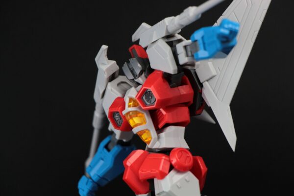 Descubre el apasionante mundo de Transformers Furai Model Plastic Model Kit Starscream.