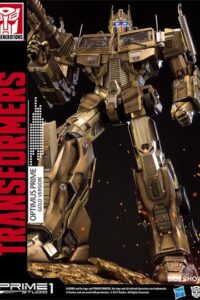 Descubre el apasionante mundo de Transformers Generation 1 Figura Optimus Prime Gold Version.